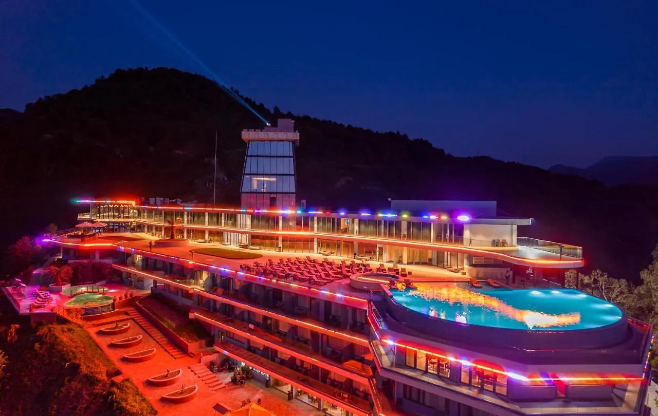 קבריאטי Litz Resort