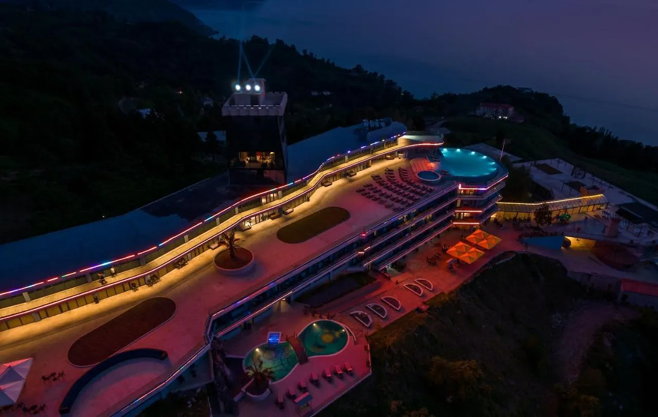 מלון קבריאטי Litz Resort
