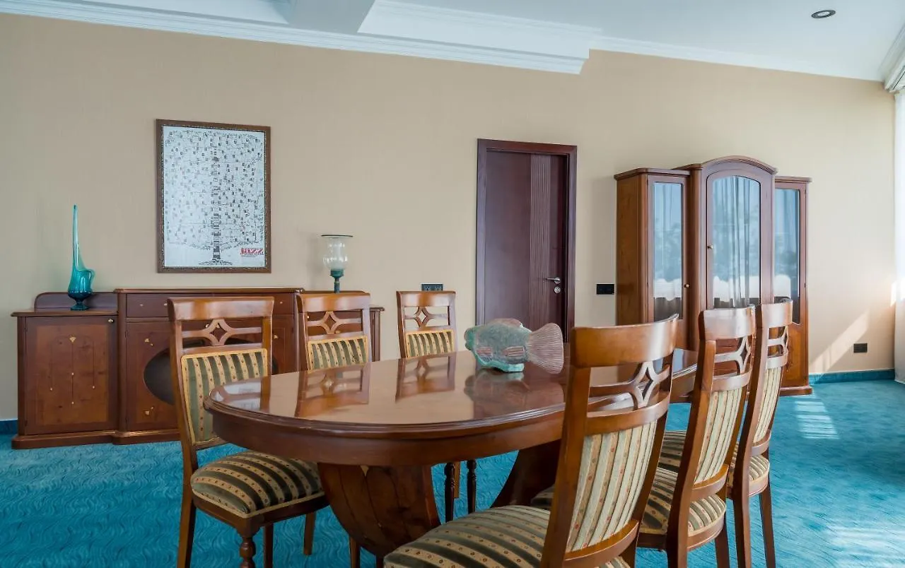 קבריאטי Litz Resort מלון